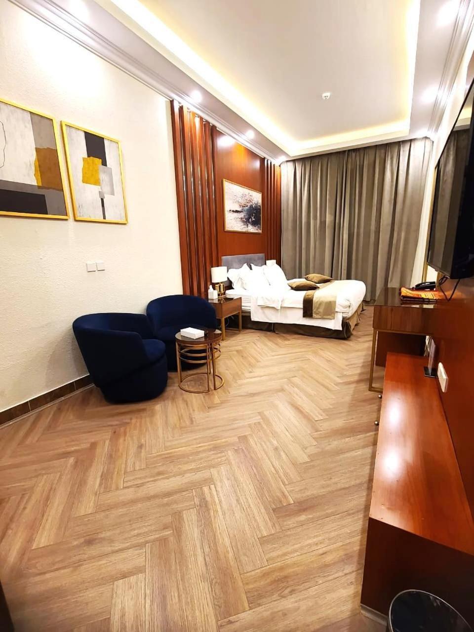 Smayah Hotel Riyadh Bagian luar foto