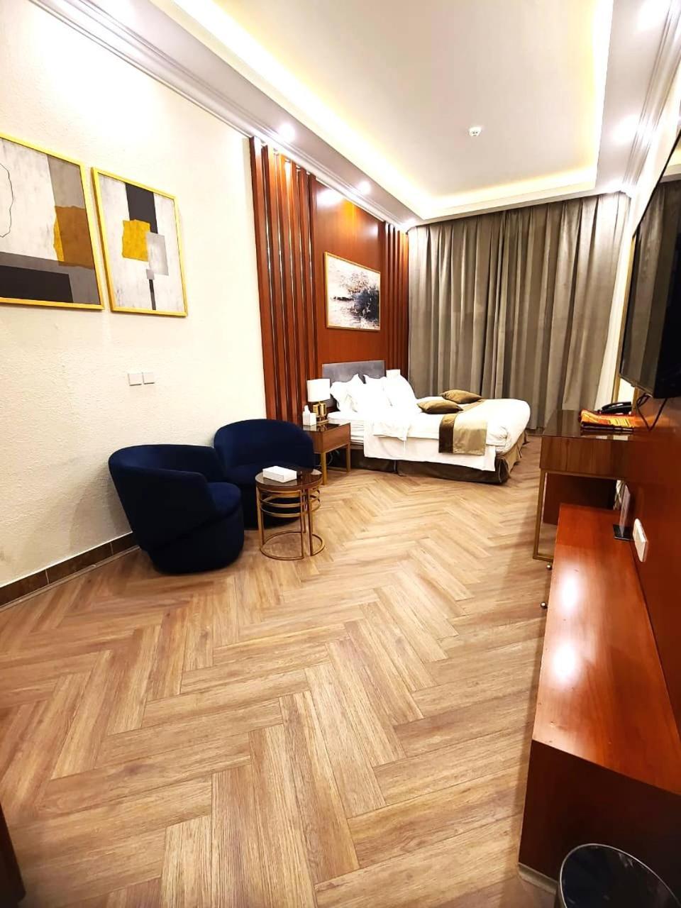 Smayah Hotel Riyadh Bagian luar foto